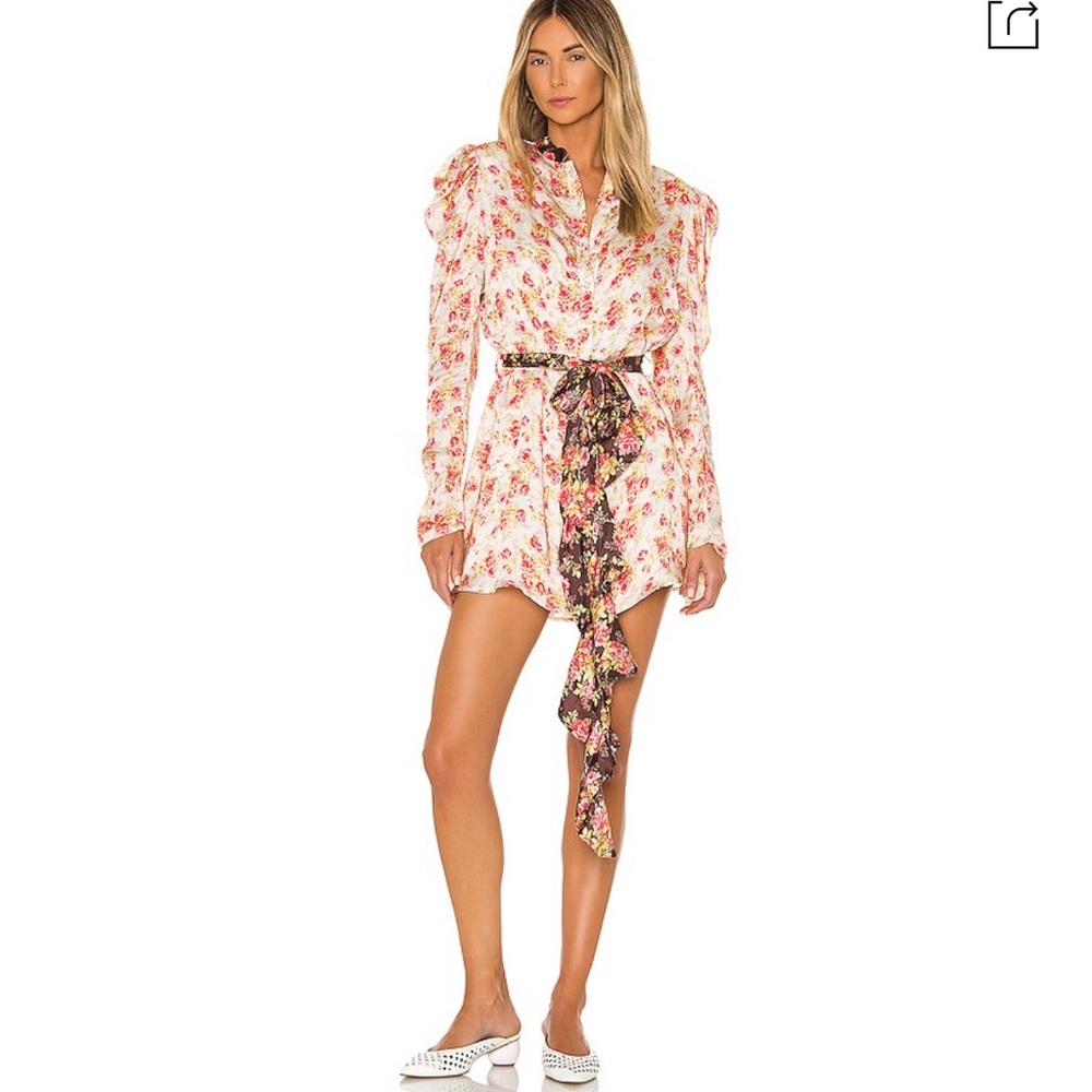 X REVOLVE BANI MINI DRESS SMALL
HEMANT AND NANDITA
Color: Red Floral